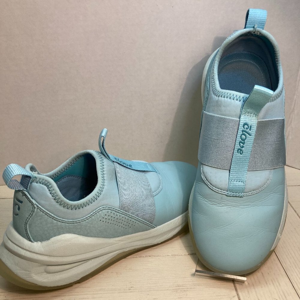 Clove Nursing Shoes size 5